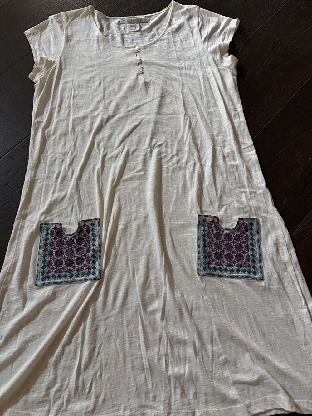 Coyuchi Cream 💯%organic cottonDress with Embroidered Pocket Accents